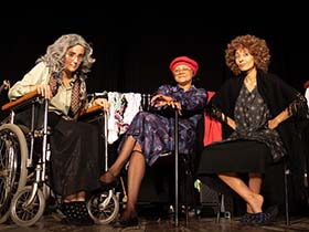 Премијера представе “Женска посла” за крај Пећиначког културног лета (Видео) 