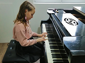 Успешан наступ на првој смотри