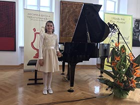 Нови успех мале пијанисткиње из Купинова