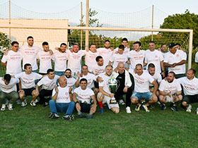 Шампионски пехар и судбоносно „да“ на стадиону Сремца