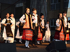 Вечерас Видовдански концерт ДННТ “Пећинци”