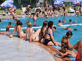 Отворена купалишна сезона на пећиначким базенима