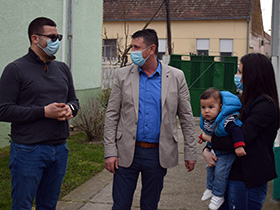 По 40.000 динара за 63 бебе