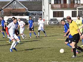 Нерешено у Дечу