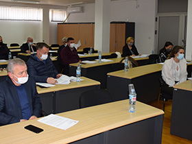 Поштовање мера и вакцинација кључни за заустављање заразе