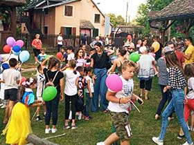 Za prva tri dana predstave pogledalo dvesta mališana (Video)