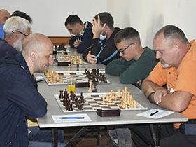 Дечани не испуштају лидерску позицију