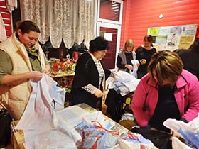 Шимановчанке припремиле пакетиће за најмлађе