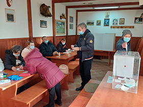 Сва бирачка места отворена на време