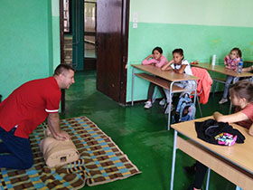 Црвени крст Пећинци обележио Светски дан прве помоћи