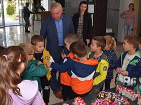 Предшколци посетили Услужни центар