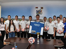 Тимским радом, слогом и јединством до врхунских резултата