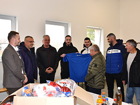 Потпредседник ФСС посетио пећиначке клубове