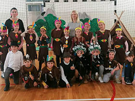 Принцеза мира обрадовала и малишане у Купинову и Шимановцима