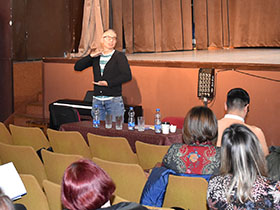 Семинар за сценско образовање и васпитање деце и младих одржан у Пећинцима