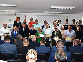 Свечана седница СО Пећинци – грађани у фокусу рада (Видео)