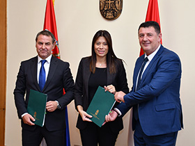 Министарка Вујовић потписала уговор – креће реконструкција пречистача у Пећинцима