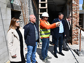 Школа у Пећинцима ће бити обновљена до 1. септембра (Видео)