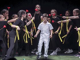 Пећиначки Мали мир на Змајевим играма