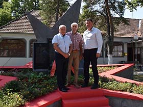 Огарчани одали почаст херојским прецима