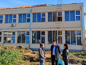 Почели радови на замени дела крова средње школе