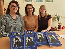 Игуманија Меланија у школским библиотекама