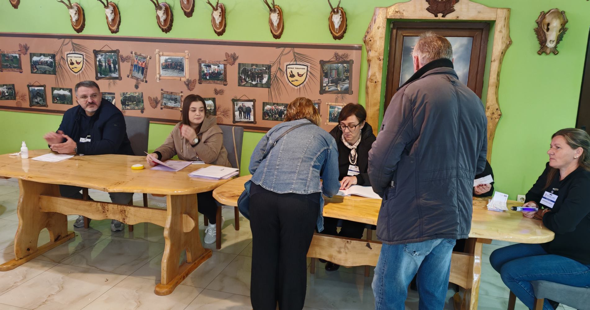 Do 10 časova glasalo 31,6 odsto birača