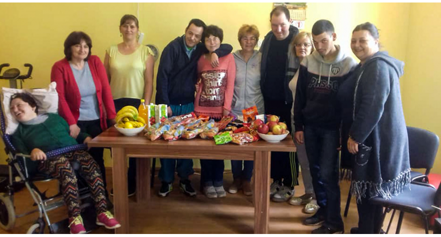 Ускршњи пакетићи за децу из Дневног боравка
