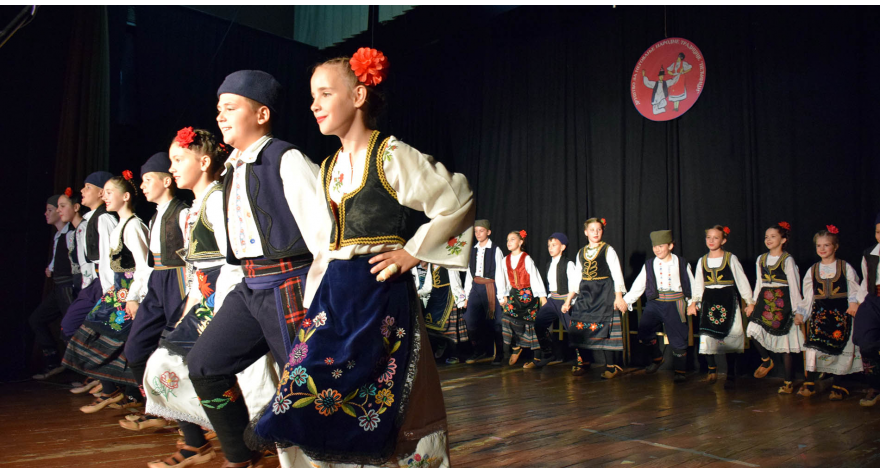 Пећиначки фолклораши отворили Културно лето