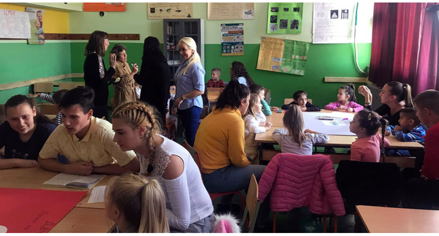 Средњошколци угостили предшколце