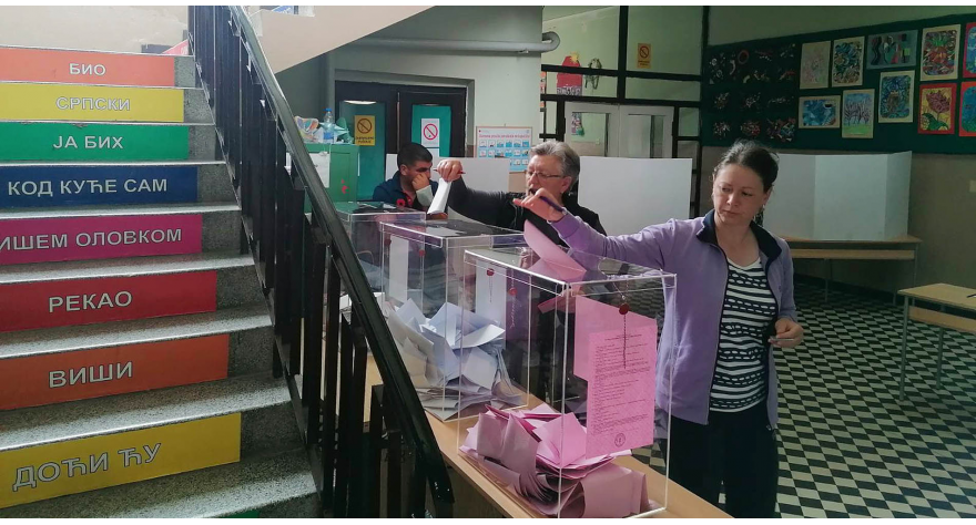 Сва бирачка места затворена у 20 часова