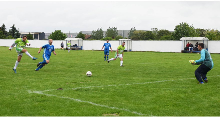 Јесењи шампиони упркос поразу