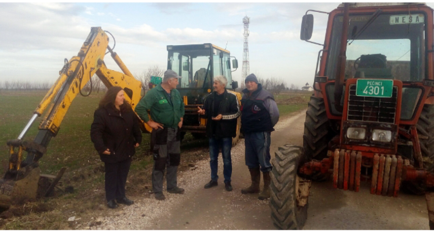 Канал ће спречити пропадање пута