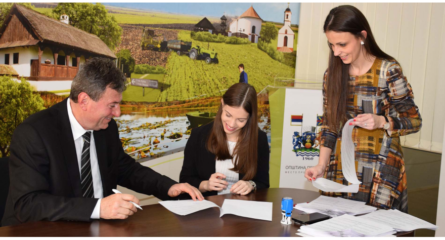 Општина стипендира 54 студента