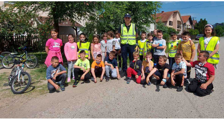 Шимановачки ђаци обележили Међународни дан бицикла