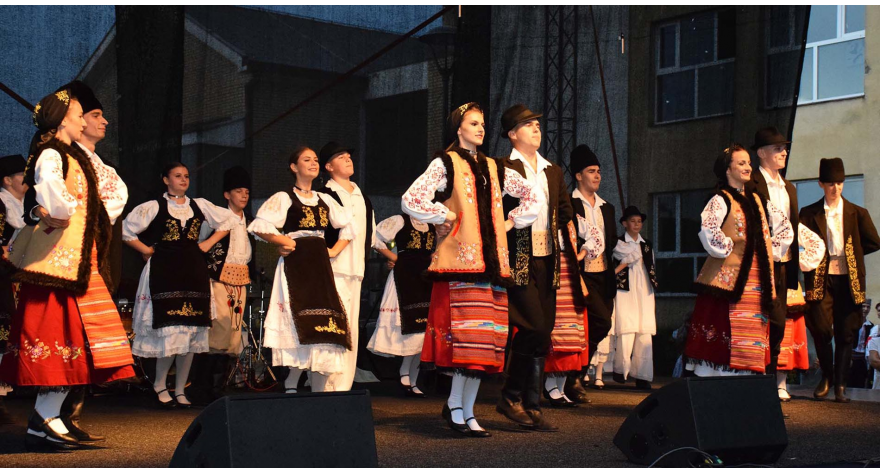 Вечерас Видовдански концерт ДННТ “Пећинци”