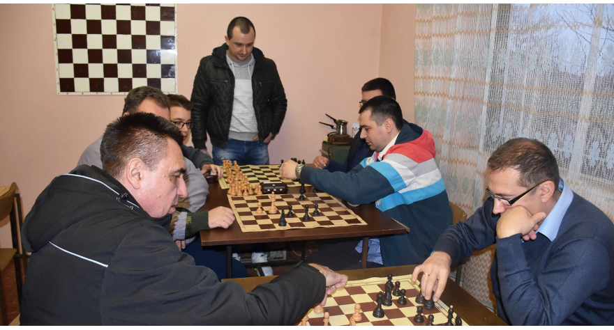 Прво окупљање шахиста у Дечу