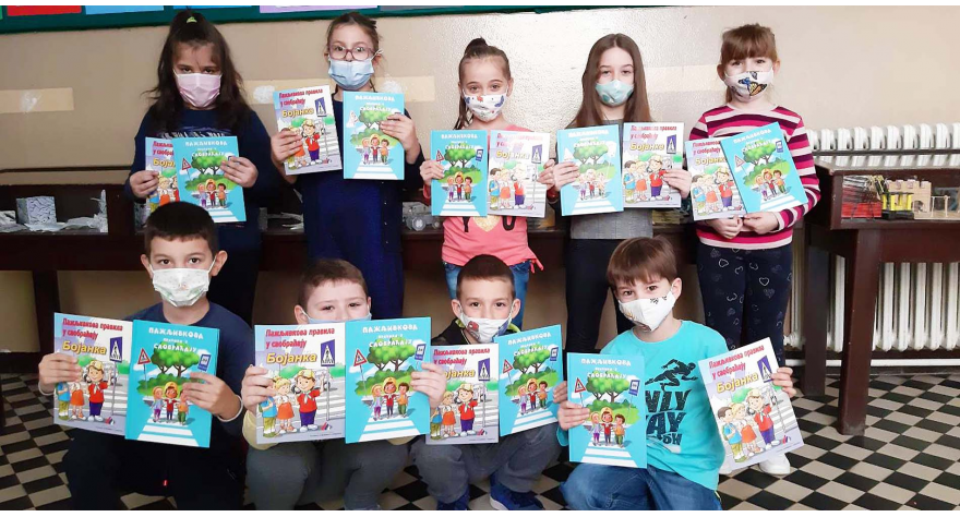 Пажљивкова правила у саобраћају за безбедан пут до школе