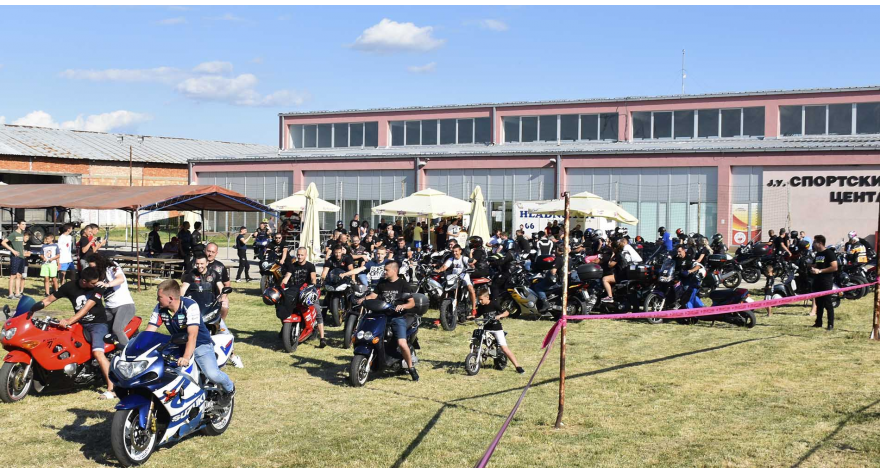 Дружење уз бајкерске игре, музику и гулаш