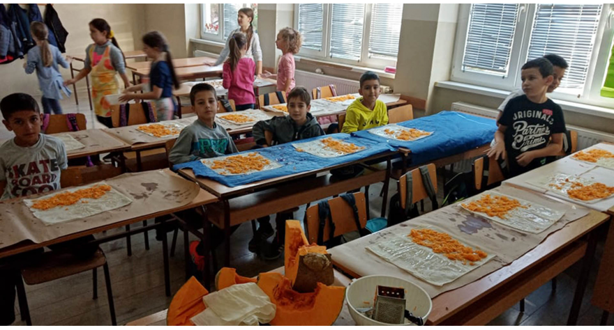 Дан бундеве обележили бундеваром и печеним бундевама