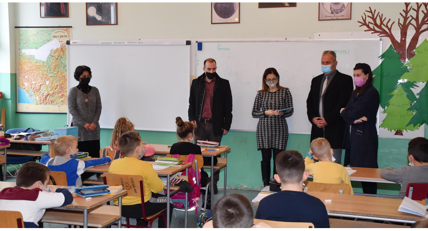 Интерактивни Пажљивко за већу безбедност деце у саобраћају