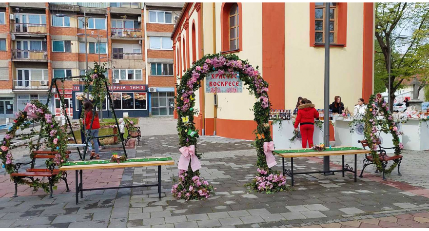 Отворен Ускршњи базар у Пећинцима