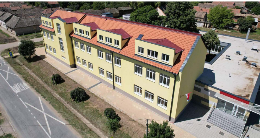 Школа у Купинову добија нови кабинет физике