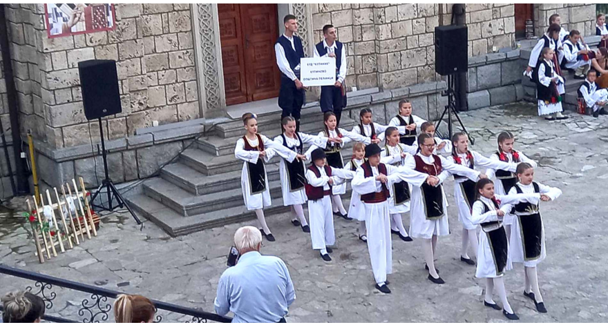 Купиник са два ансамбла у Бањи Ковиљачи