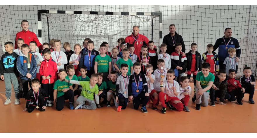 Најмлађи фудбалери отворили сезону такмичења