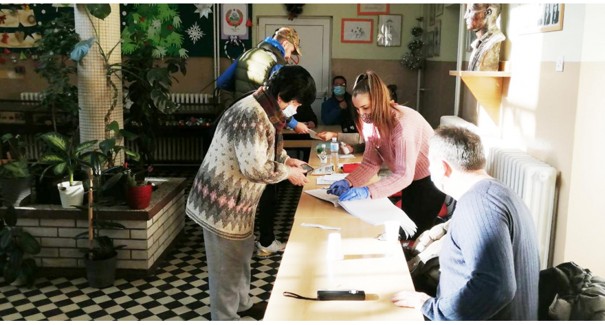 Излазност у општини Пећинци преко 50 одсто