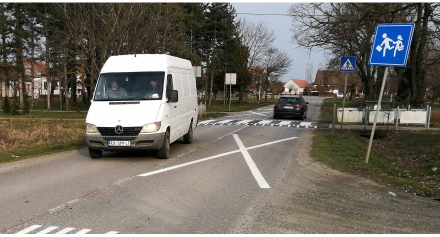 Успоривачи саобраћаја пред свим школама