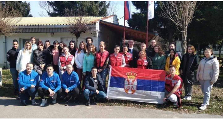 Пећиначки волонтери на обуци за вршњачке едукаторе