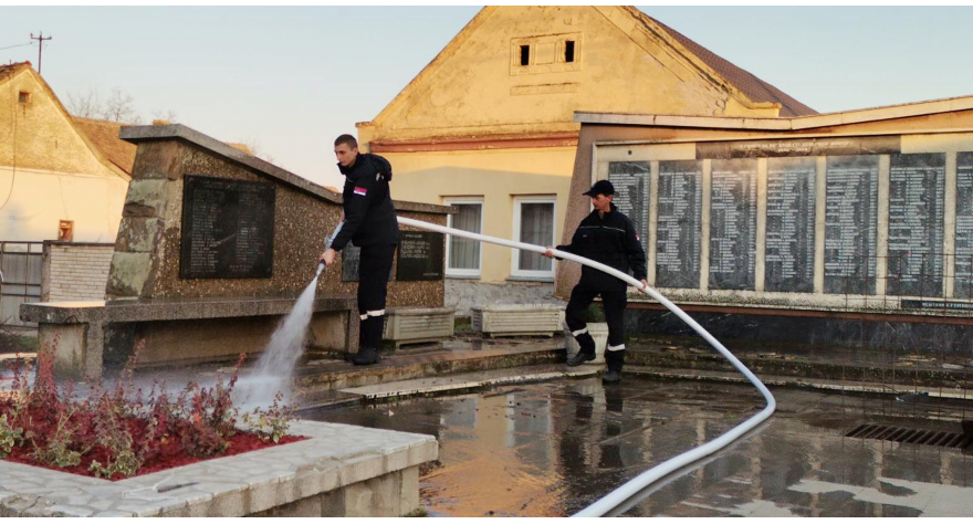 Месна заједница и ватрогасци заједно уређују Купиново