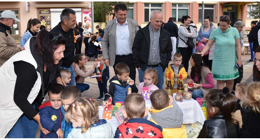 Шарени вашар привукао бројне посетиоце